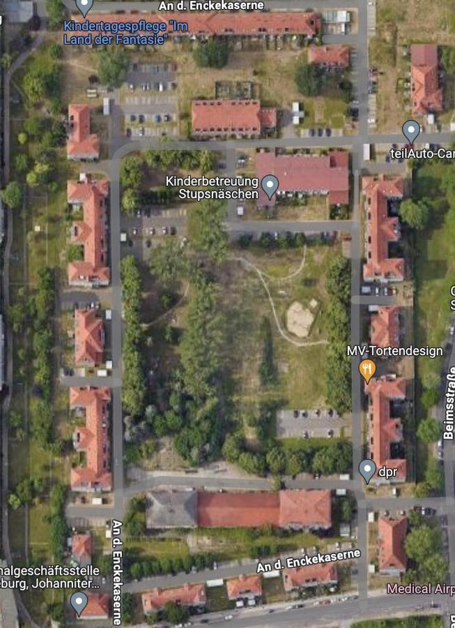 Ruhig - Privatparkplatz - Barrierearm Quiet - Private Car Park - Low Barrier Magdeburg Exterior photo